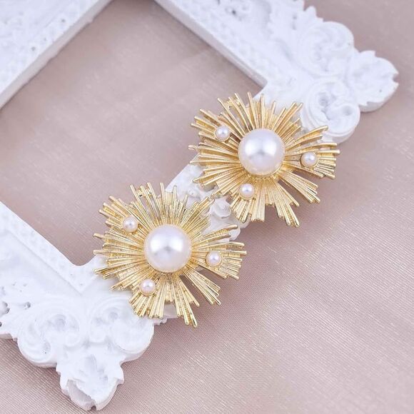 Gold and Pearl Starburst Earrings A1443 - Picture 1 of 3